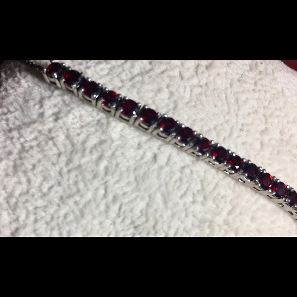 NEW Sterling Silver Garnet Bracelet-Never Worn - Picture 6 of 8